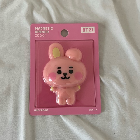 BT21 Other - BT21 baby cooky bottle opener magnet